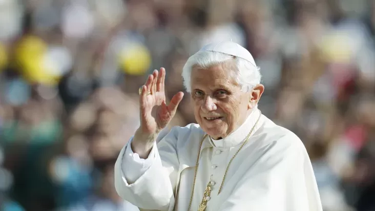 Morre o Papa emérito Bento XVI, cuja renúncia catalisou mudanças na Igreja Católica