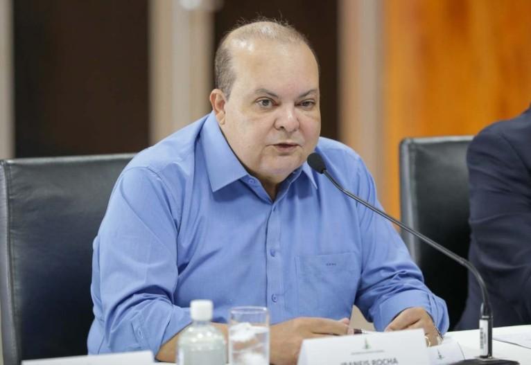 Moraes determina afastamento de governador do DF, Ibaneis Rocha, por 90 dias