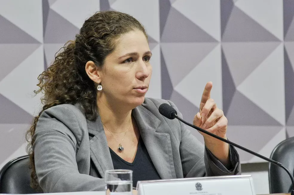 Ministra passava Carnaval em região afetada pelas chuvas em SP e foi resgatada de helicóptero, diz governo