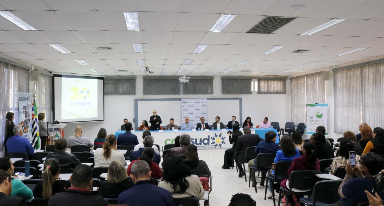 Projeto Recicla Conisud é apresentado no Auditório da Prefeitura