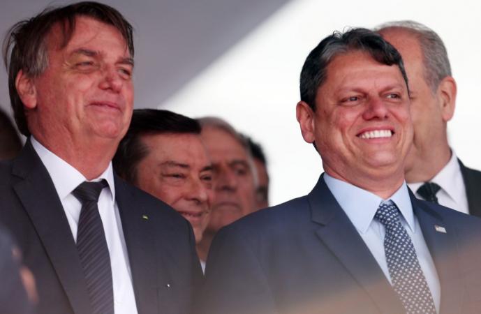 Sempre serei leal e grato a Bolsonaro’, diz Tarcísio de Freitas após desentendimento com ex-presidente