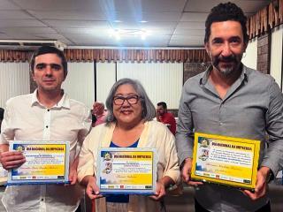 Secretários municipais de Itapecerica da Serra são homenageados pela imprensa regional