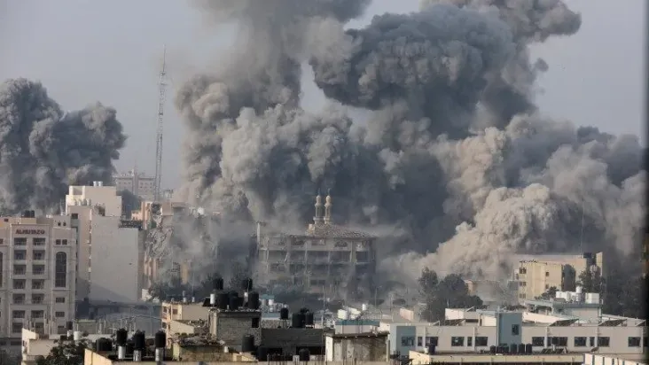 Explosão perto de hospital deixa mais de 10 mortos no sul da Faixa de Gaza