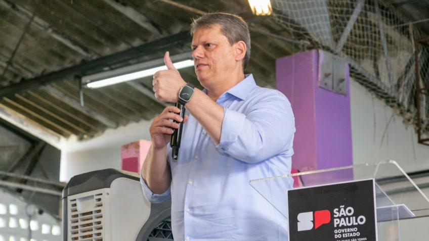Tarcísio pede bloqueio de contas do Sindicato dos Metroviários de SP