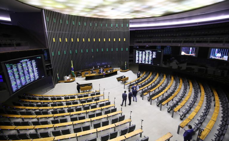 Câmara aprova dois acordos internacionais; propostas vão agora ao Senado