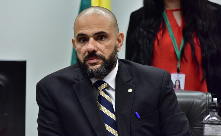 Motta oferece apoio da Polícia Legislativa para apurar atentado contra Sargento Portugal