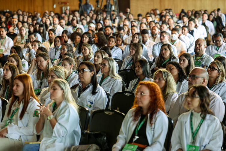 Governo abre 3,4 mil novas vagas para Mais Médicos