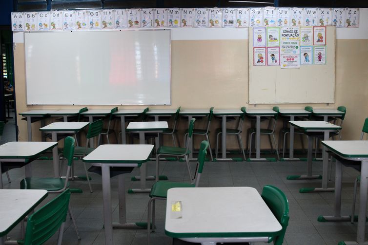 SP: Justiça dá 5 dias para prefeitura explicar privatização de escolas