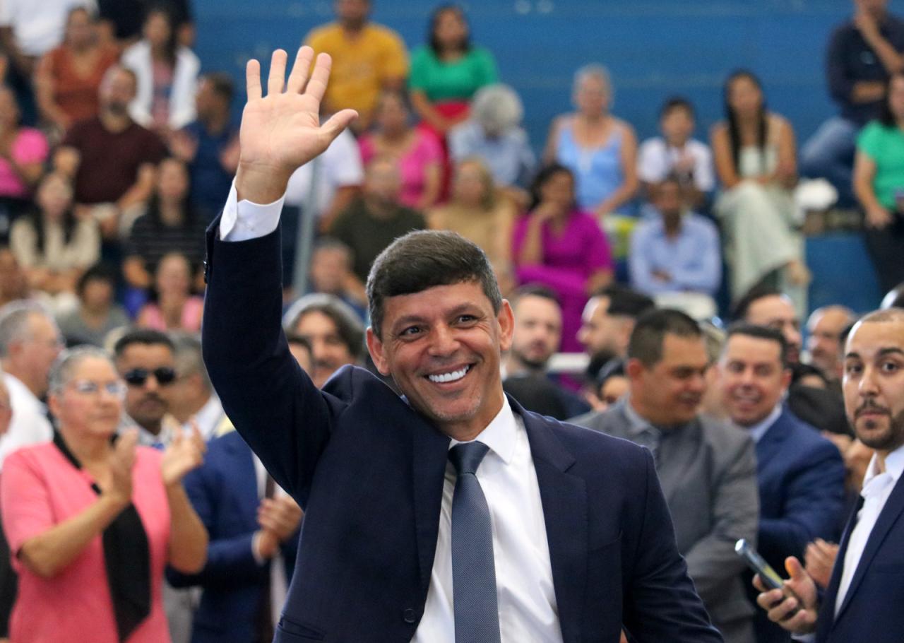 Dr. Vicente celebra 47 anos com trajetória marcada pela dedicação à comunidade e à vida pública