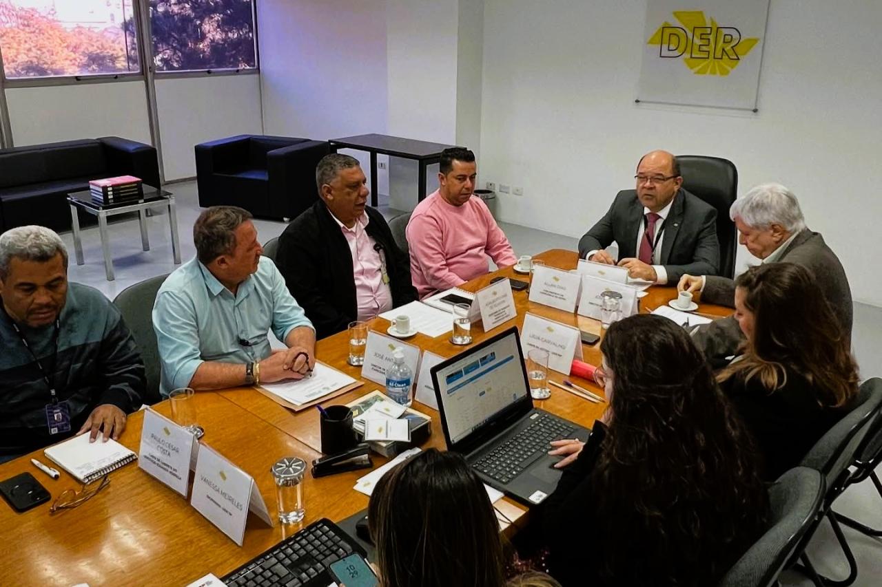 Vice-prefeito Allan Dias e secretário Adalberto Dias se reúnem com presidente do DER para tratar de melhorias viárias em Itapecerica da Serra