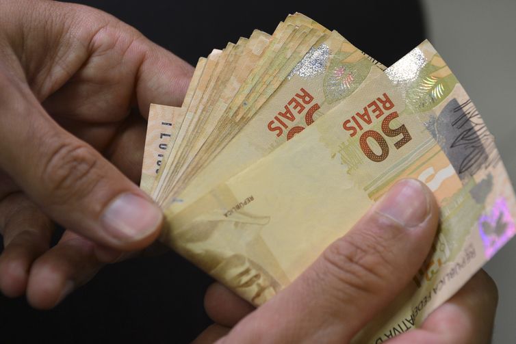 É falso que novo cadastro vai aumentar imposto de aluguel, diz governo