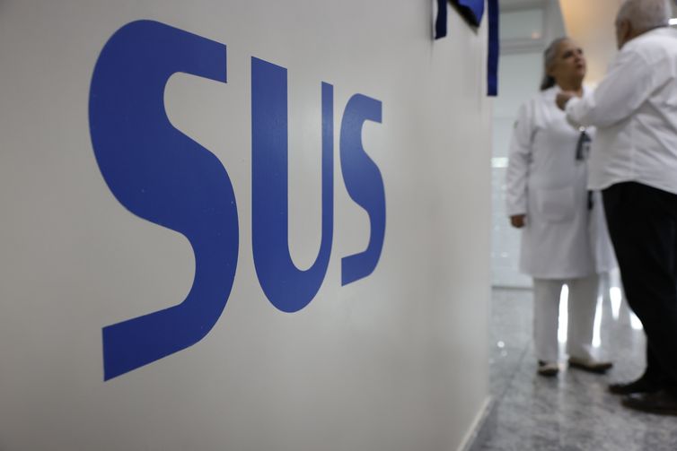 Saúde anuncia R$ 9,8 bi para adaptar SUS a mudanças climáticas