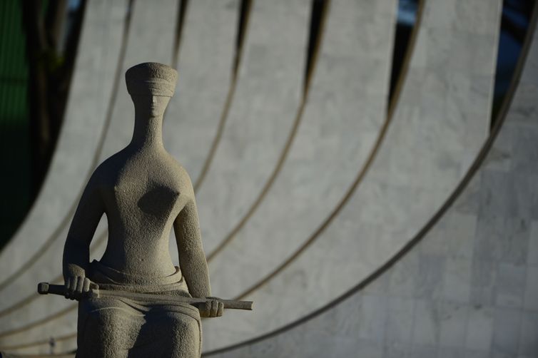 STF determina adoção de plano para combater racismo estrutural no país